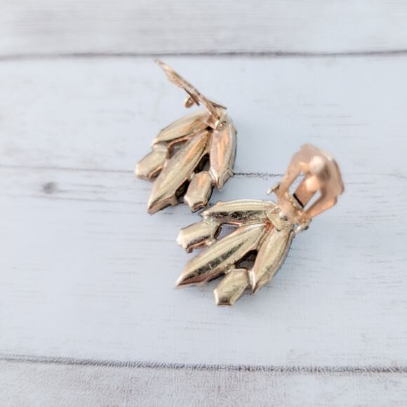 Vintage Clip On Earrings Large Statement Iridescent Stunning Earrings - Picture 5 of 6